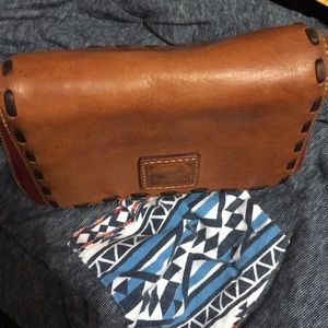 Dooney & Bourke Bags - Dooney & Bourke wallet Dooney & Bourke Bags - Dooney & Bourke wallet